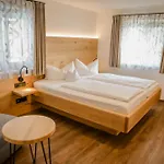 Schellenberg Hotel 3*