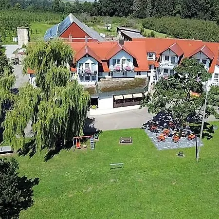 Schellenberg Hotel