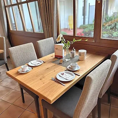 Schellenberg Hotel 3*